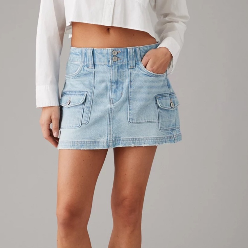American Eagle | Low-Rise A-Line Denim Cargo Mini Skirt